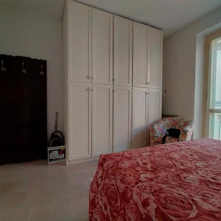 Central Guesthouse Cir 015146-Cni-01484 Милано Екстериор снимка